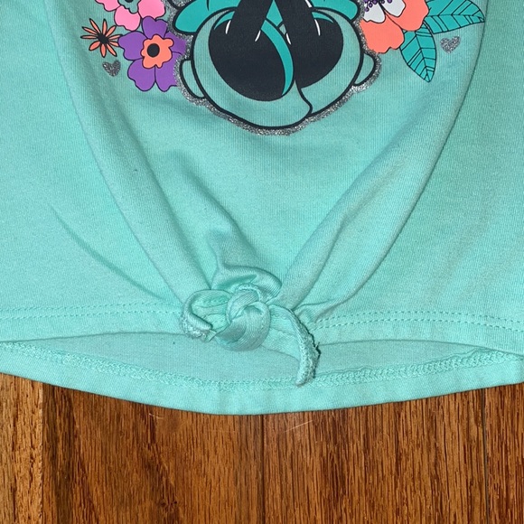 Minnie Mouse top - Picture 3 of 4
